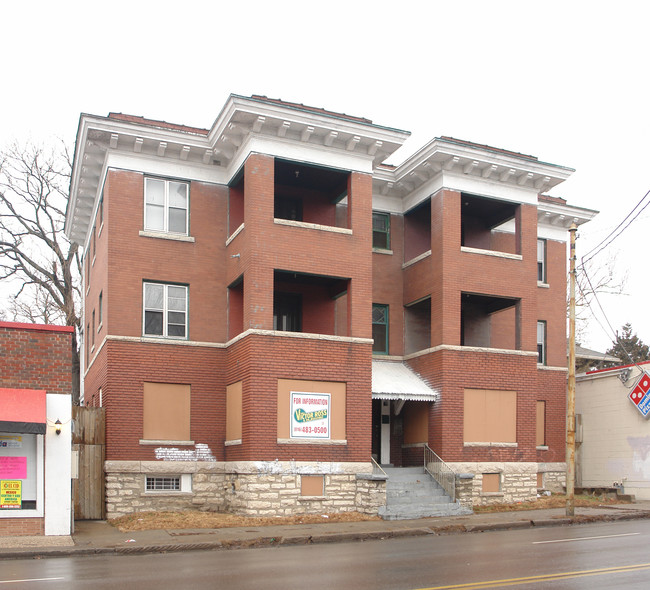 210-212 W 39th St in Kansas City, MO - Building Photo - Building Photo