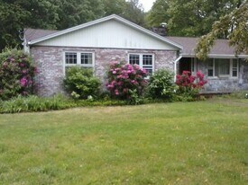 79 Owens Ln, Unit B in Glastonbury, CT - Building Photo
