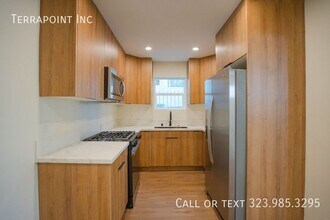 1038 Westmoreland Ave in Los Angeles, CA - Building Photo - Building Photo