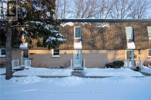 153 Limeridge Rd W in Hamilton, ON - Building Photo