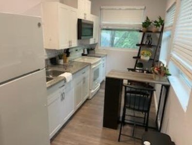 2017 6th Ave W-Unit -Unit 1 in Bradenton, FL - Foto de edificio - Building Photo