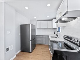 326 Driscoll Ave in Woodbury, NJ - Building Photo