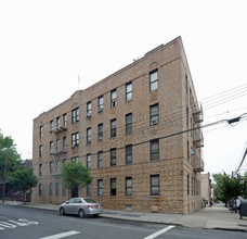 2502 Barnes Ave in Bronx, NY - Building Photo - Building Photo