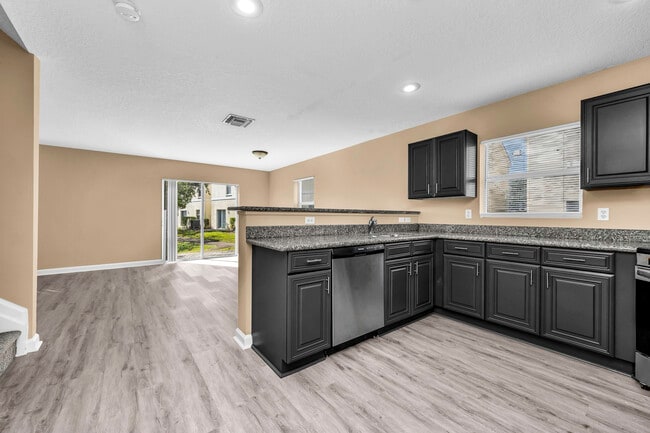 property at 959 SW 15th St
