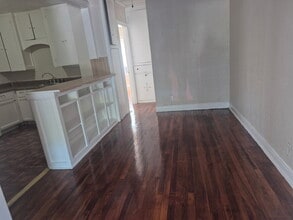 3143 Magnoila, Unit b, Unit 3143 Magnolia b in Corpus Christi, TX - Building Photo - Building Photo