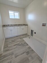 6662 S Highland Dr, Unit B in Cottonwood Heights, UT - Building Photo - Building Photo