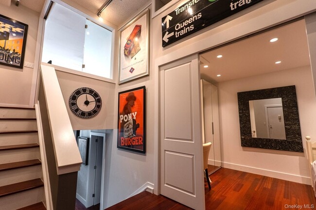 1 Landmark Sq in Port Chester, NY - Building Photo - Building Photo