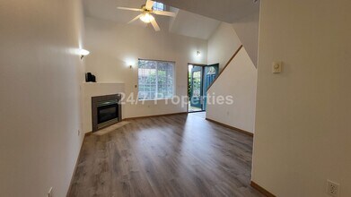 18763 SE Division St in Gresham, OR - Building Photo - Building Photo