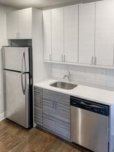 3915 N Janssen Ave, Unit 2E in Chicago, IL - Building Photo - Building Photo