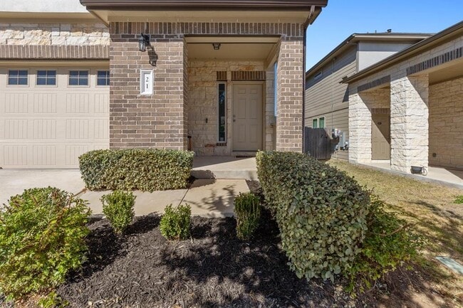 3201 E College Park Dr in Round Rock, TX - Building Photo - Building Photo