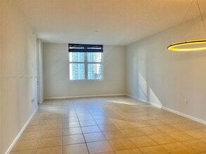 511 SE 5 Ave in Fort Lauderdale, FL - Building Photo - Building Photo