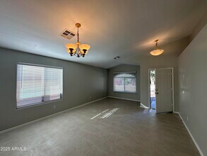 1115 E Elm Rd in San Tan Valley, AZ - Building Photo - Building Photo