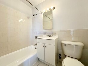 40 E Sidney Ave in Mount Vernon, NY - Building Photo - Building Photo