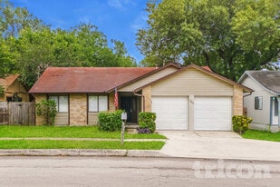 13923 Flairwood St in San Antonio, TX - Building Photo