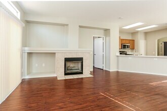 7732 Respect Ave in Las Vegas, NV - Building Photo - Building Photo