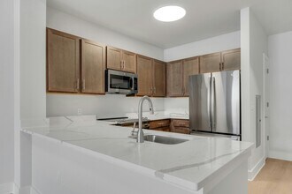 1 Center St in Clifton, NJ - Building Photo - Building Photo