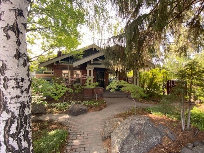 property at 1404 NW 1st St