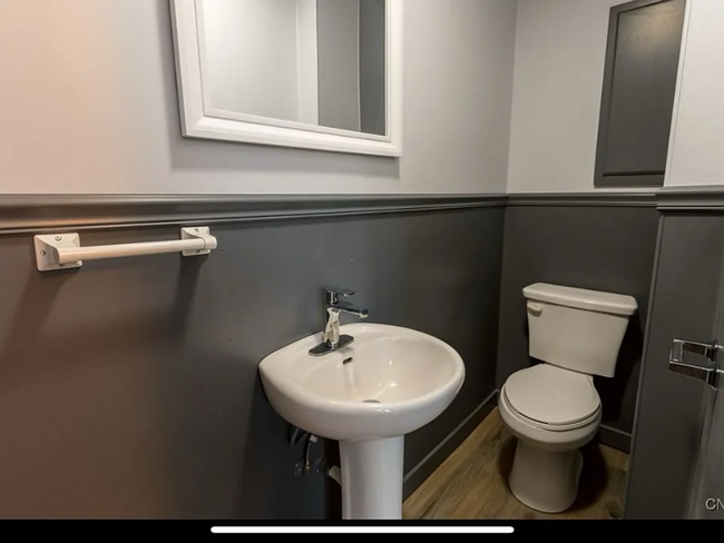 307 St Marks Ave-Unit -Floor #1 in Syracuse, NY - Building Photo - Building Photo