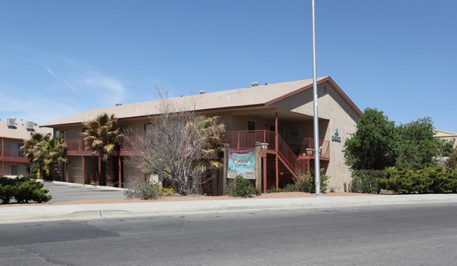 Desert Oasis Apartments & Homes in Las Cruces, NM - Building Photo - Building Photo