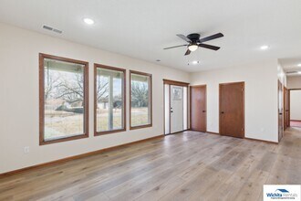 2351 N Roosevelt Ct in Wichita, KS - Building Photo - Building Photo