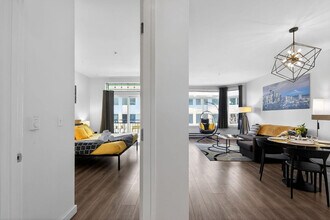 2415 2nd Ave, Unit SI ID1313860P in Seattle, WA - Foto de edificio - Building Photo