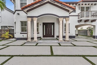 1102 SW 149th Path in Miami, FL - Building Photo - Building Photo