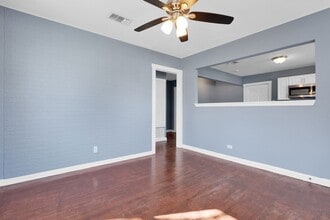 120 Bank St in San Antonio, TX - Building Photo - Building Photo