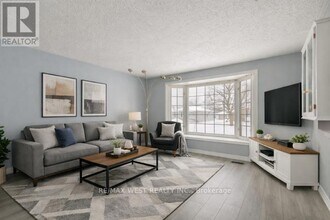 29 Monterrey Dr in Toronto, ON - Building Photo - Building Photo