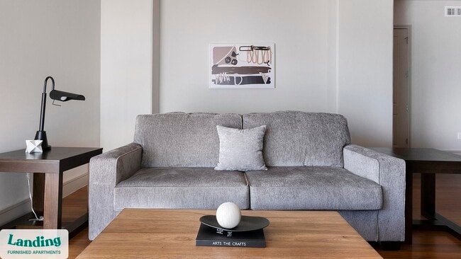 1414 Wood Hollow Dr in Houston, TX - Foto de edificio - Building Photo