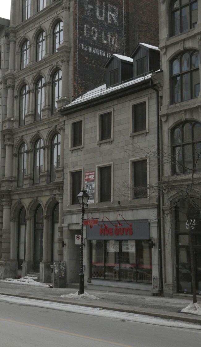 468-470 Mcgill Rue in Montréal, QC - Building Photo - Building Photo