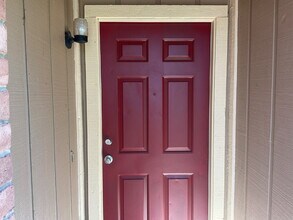 5512 Lochmoor in San Antonio, TX - Building Photo - Building Photo