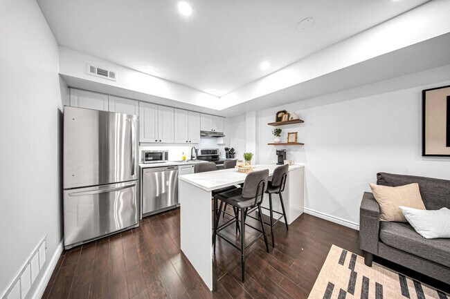 9 Niagara St, Unit SI ID1388908P in Toronto, ON - Building Photo - Building Photo