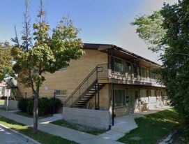 1484 S 92nd St in West Allis, WI - Building Photo
