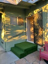 7111 Mohawk St in San Diego, CA - Building Photo