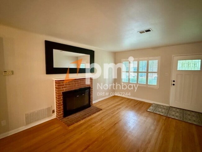 389 Acacia St in Vacaville, CA - Building Photo - Building Photo