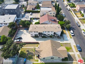1324 W 36th St in Los Angeles, CA - Building Photo - Building Photo