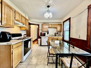 19 Turner St, Unit 2 in Boston, MA - Foto de edificio - Building Photo