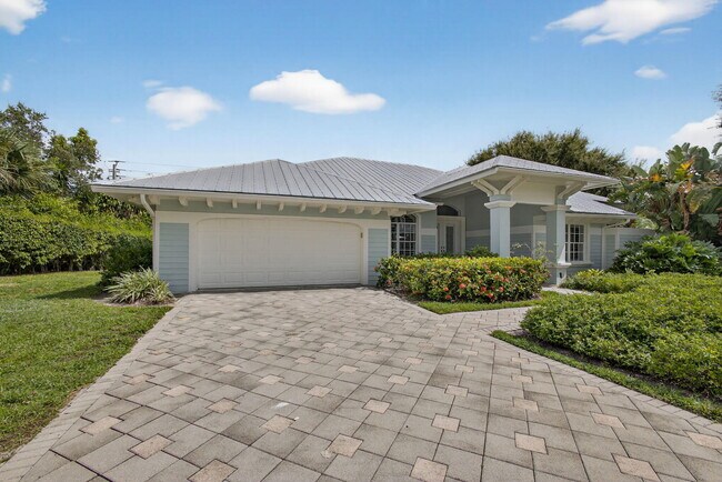 8401 SE Ketch Ct in Hobe Sound, FL - Building Photo - Building Photo