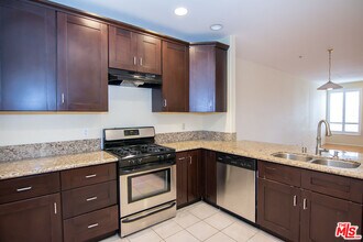 333 Westminster Ave in Los Angeles, CA - Building Photo - Building Photo