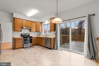 8708 Hidden Pool Ct in Laurel, MD - Building Photo - Building Photo