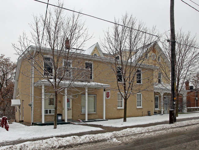 35 N Toronto St in Uxbridge, ON - Building Photo - Building Photo