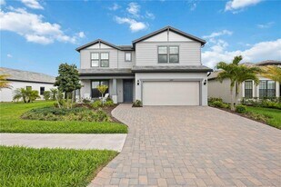 6207 Talon Preserve Dr in Nokomis, FL - Building Photo