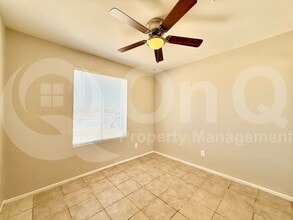 6402 S 42nd St in Phoenix, AZ - Building Photo - Building Photo