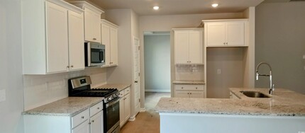 729 Isle Verde Dr in Myrtle Beach, SC - Building Photo - Building Photo