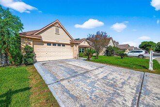 3258 Meadway Dr in Houston, TX - Foto de edificio - Building Photo