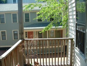 378 Washington St, Unit 2 in Somerville, MA - Building Photo - Building Photo