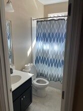 2438 N Rock Creek Dr in Los Banos, CA - Building Photo - Building Photo