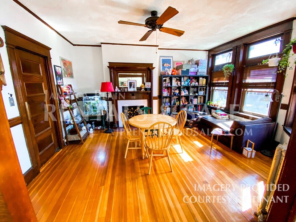 27 Lakeville Rd in Boston, MA - Building Photo