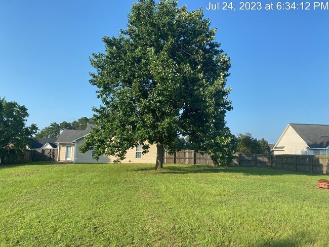 413 Rushmore Ct in Raeford, NC - Building Photo - Building Photo