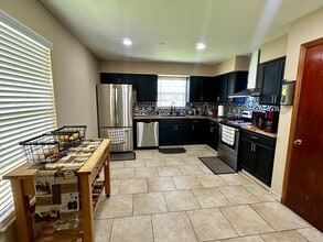 11501 Churchill St in Orlando, FL - Foto de edificio - Building Photo